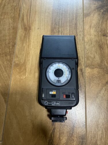 VINTAGE Auto Focusing FLASH Film Camera (VIVITAR 628AF) with minolta AUTO 128